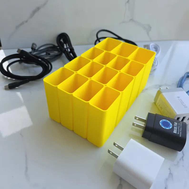 Smarthub Desktop Cable & Charger Organizer